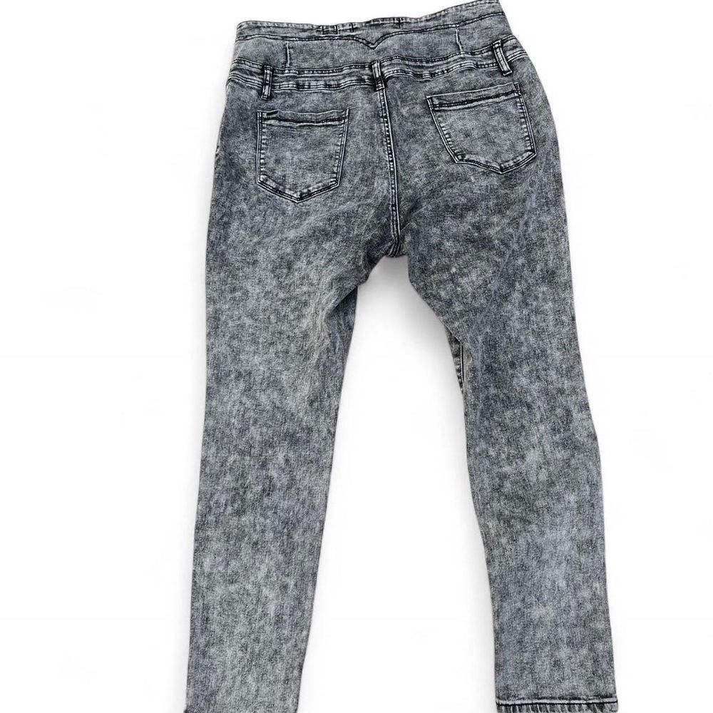 Addiction Women's High Rise Stonewashed Jeans - Picture 2 of 8